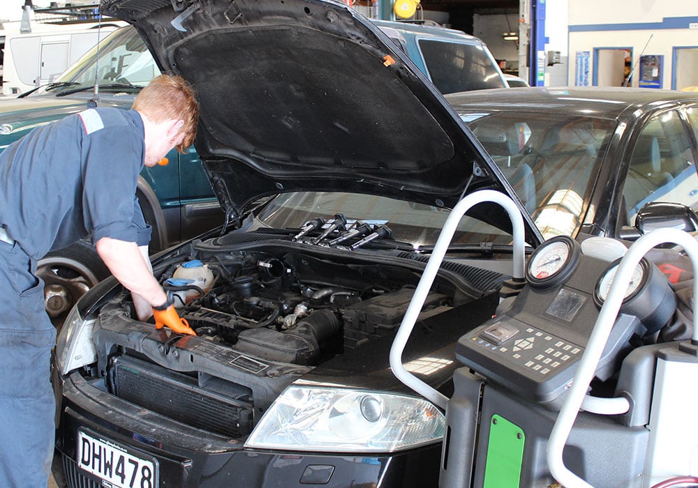 arnel-auto-service-centre-in-hamilton-waikato-AA-licensed-repaired-mechanic-services-in-hamilton-new-zealand-9